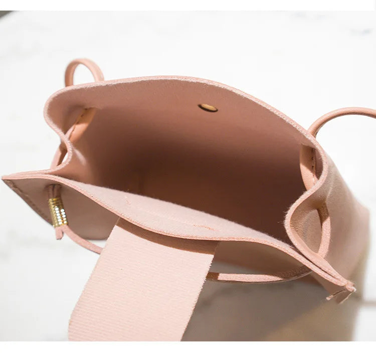 Petit sac bandoulière femme en cuir souple intérieur