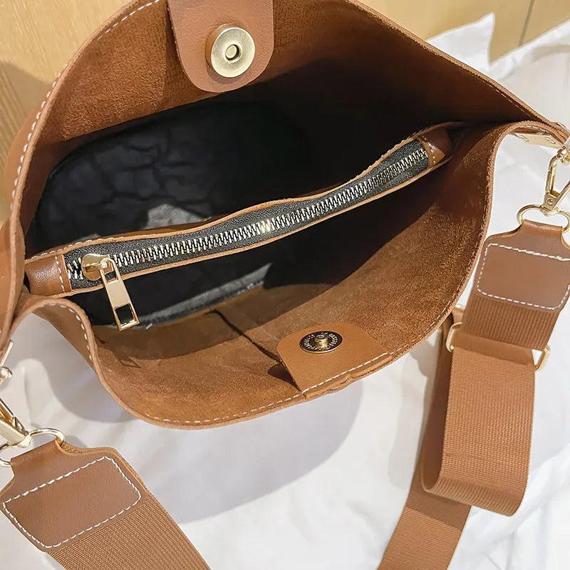 Sac bandoulière femme en daim intérieur