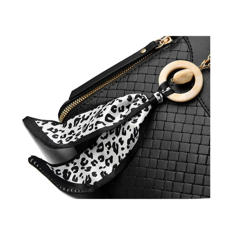 Sac à main à carreaux avec bandoulière noir détails