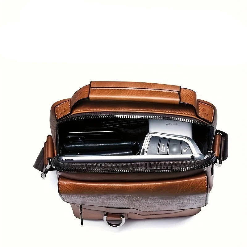 Intérieur sacoche bandoulière homme en cuir poche rabat