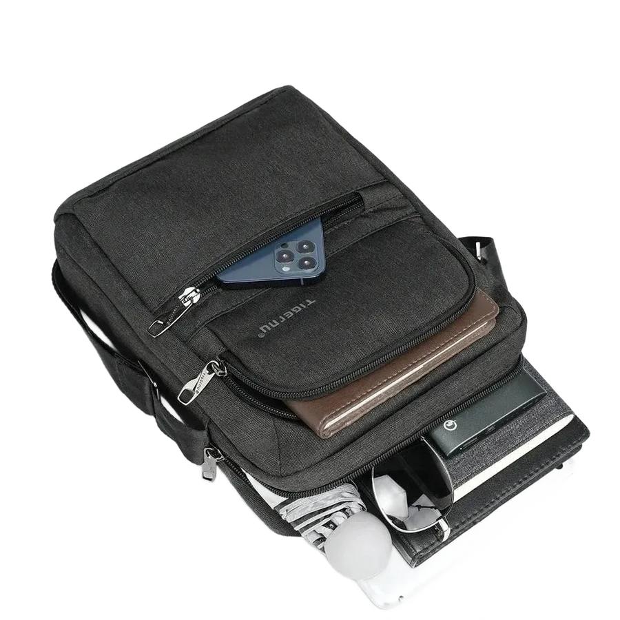 Sacoche imperméable pour téléphone et tablette rempli