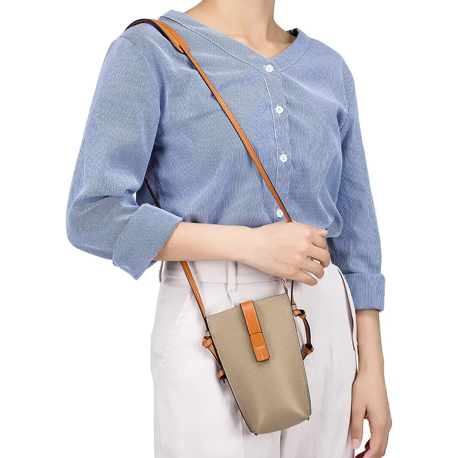 Sacoche téléphone portable femme portée épaule