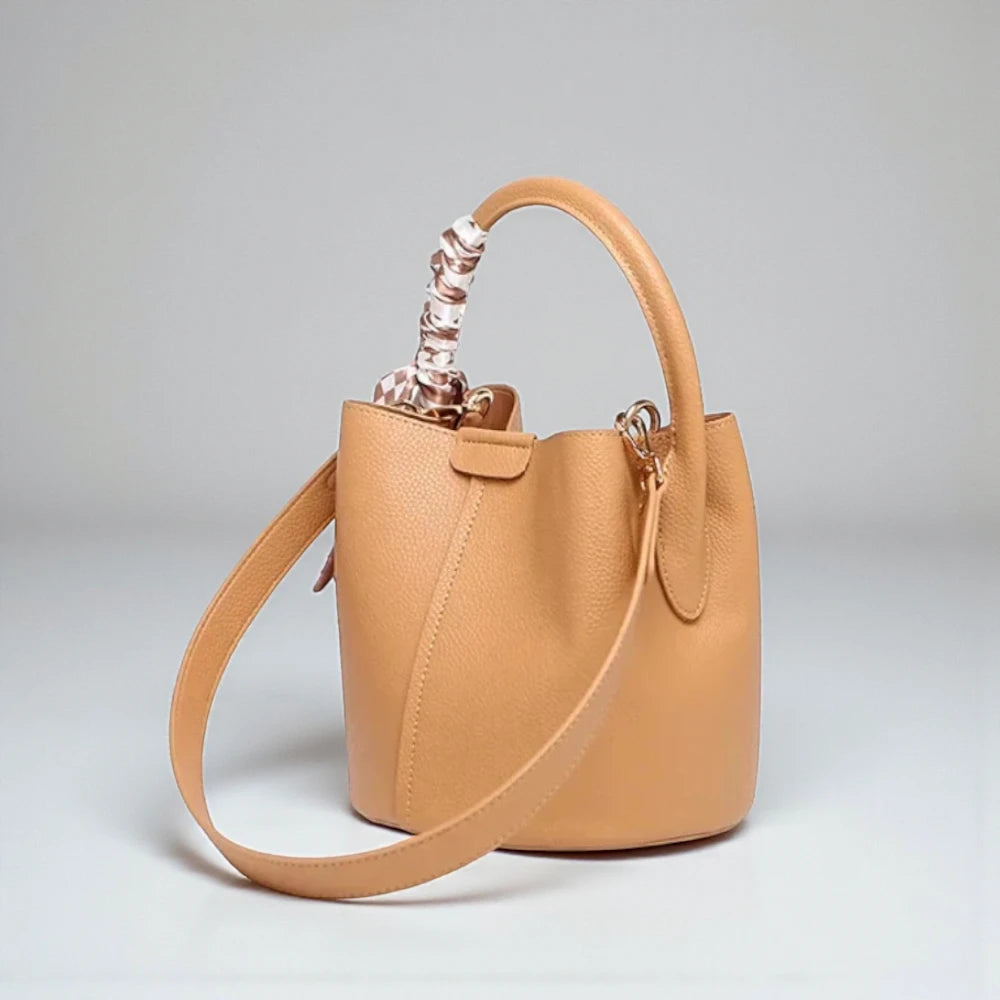 Sac seau en cuir souple