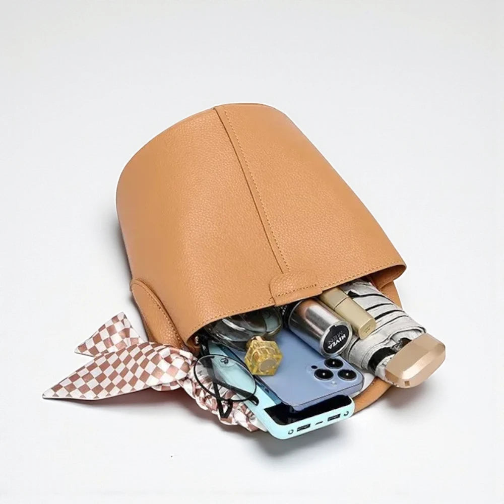 Sac seau en cuir souple