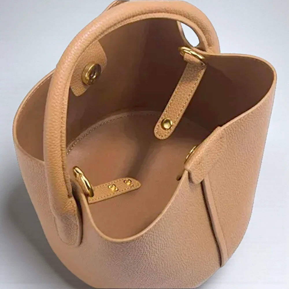 Sac seau en cuir souple
