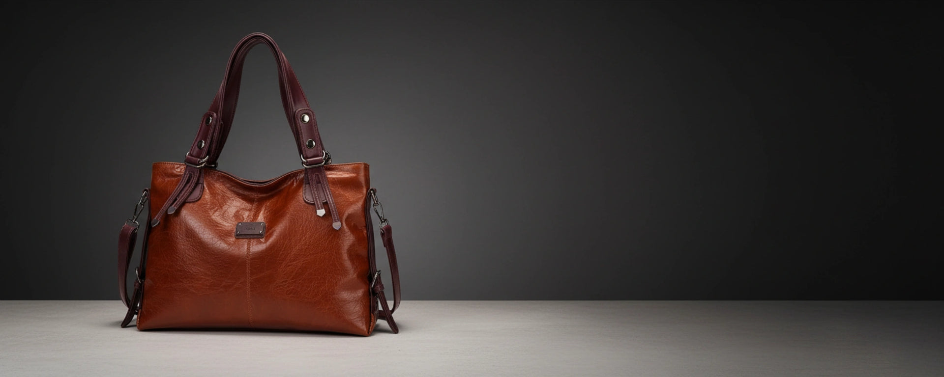 Diaporama collection sac bandoulière femme version bureau