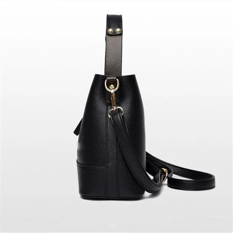 Petit sac seau fourre-tout femme de côté