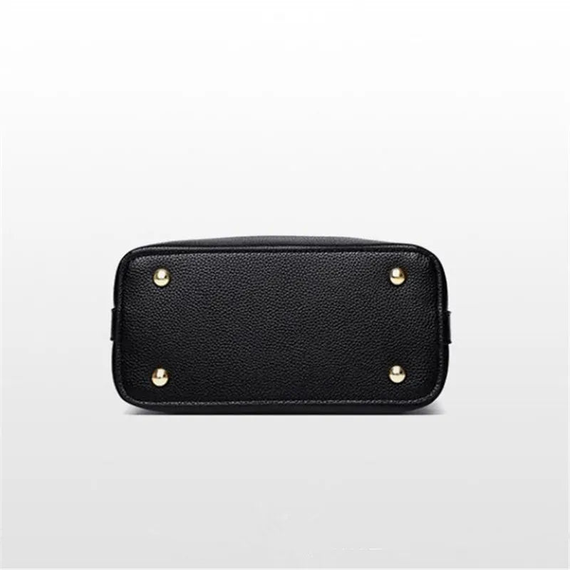 Petit sac seau fourre-tout femme dessous