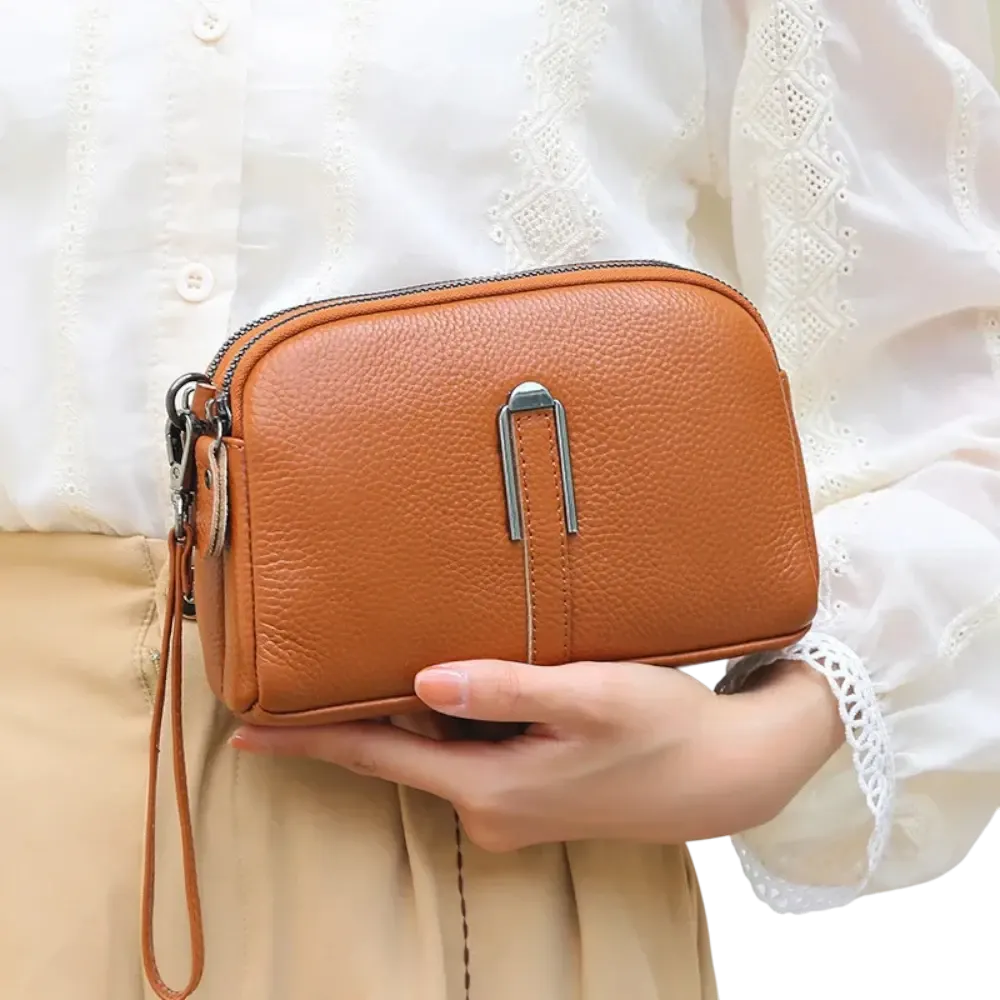 Pochette bandoulière femme en cuir marron à la main