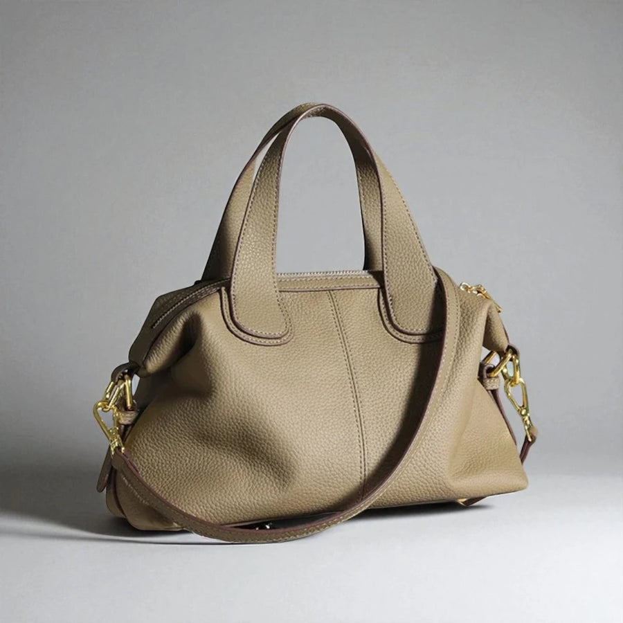 Sac à main bandoulière en cuir véritable marron clair de trois quarts