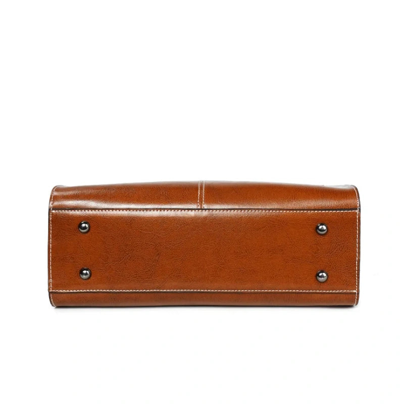 Sac à main en cuir véritable marron dessous