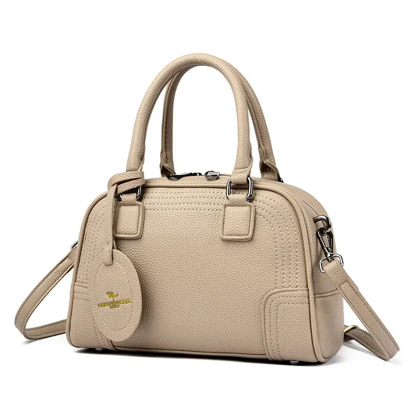 Sac à main poignées et bandoulière marron clair de trois quarts