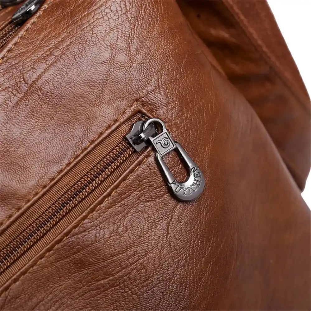 Sac bandoulière en cuir pour femme marron détails