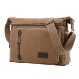 Sac en bandoulière en toile marron de trois quarts