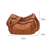 Sac bandoulière femme en cuir camel grandes poches dimensions