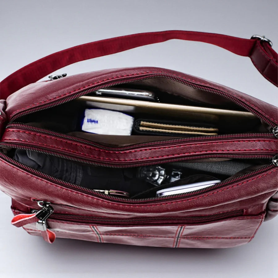 Sac bandoulière rouge femme avec surpiqûres intérieur