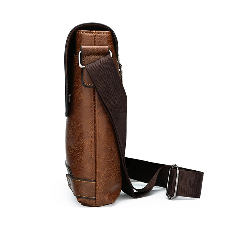 Sac besace en similicuir pour homme marron de côté