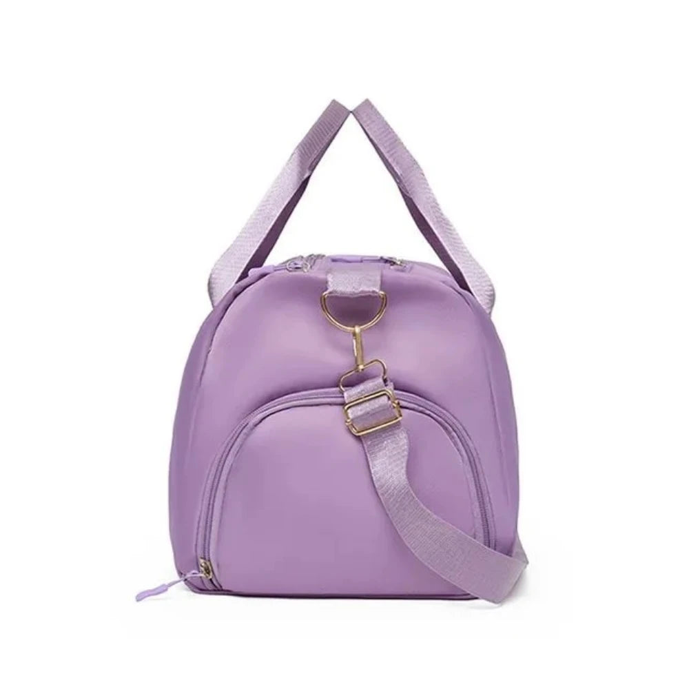 Sac de voyage femme léger et déperlant violet de côté