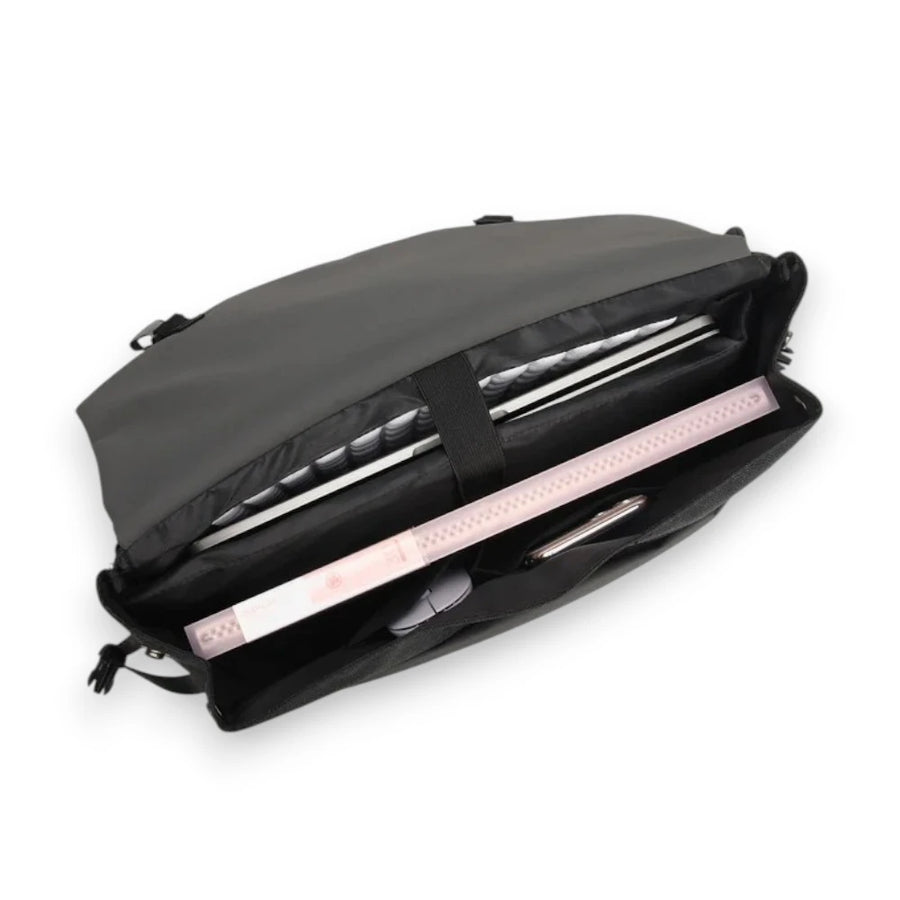 Sac ordinateur bandoulière intérieur rempli