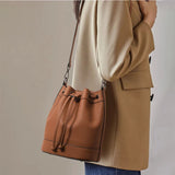 Sac seau en cuir authentique bandoulière femme