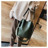 Sac seau en cuir vert femme