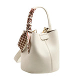 Sac seau en simili cuir souple blanc