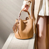 Sac seau en simili cuir souple élégant