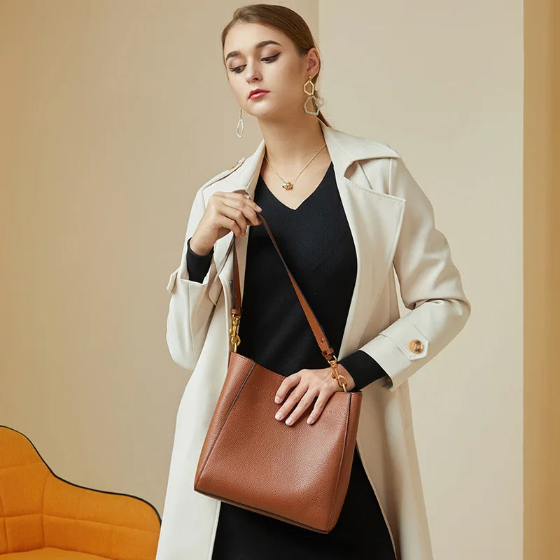 Sac seau femme en cuir de vachette bandoulière