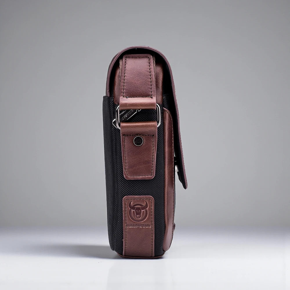 Sacoche en cuir homme marron de côté
