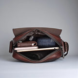Sacoche en cuir homme marron intérieur