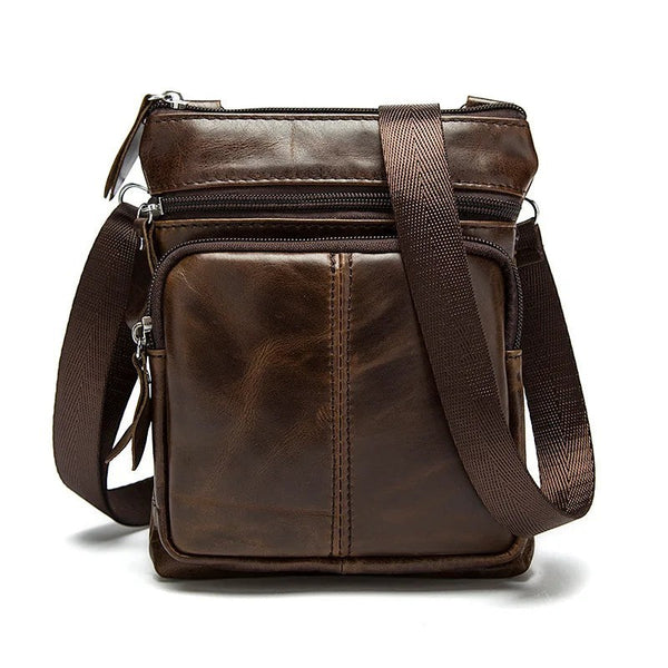 Sacoche homme en cuir véritable de couleur marron, vue de face