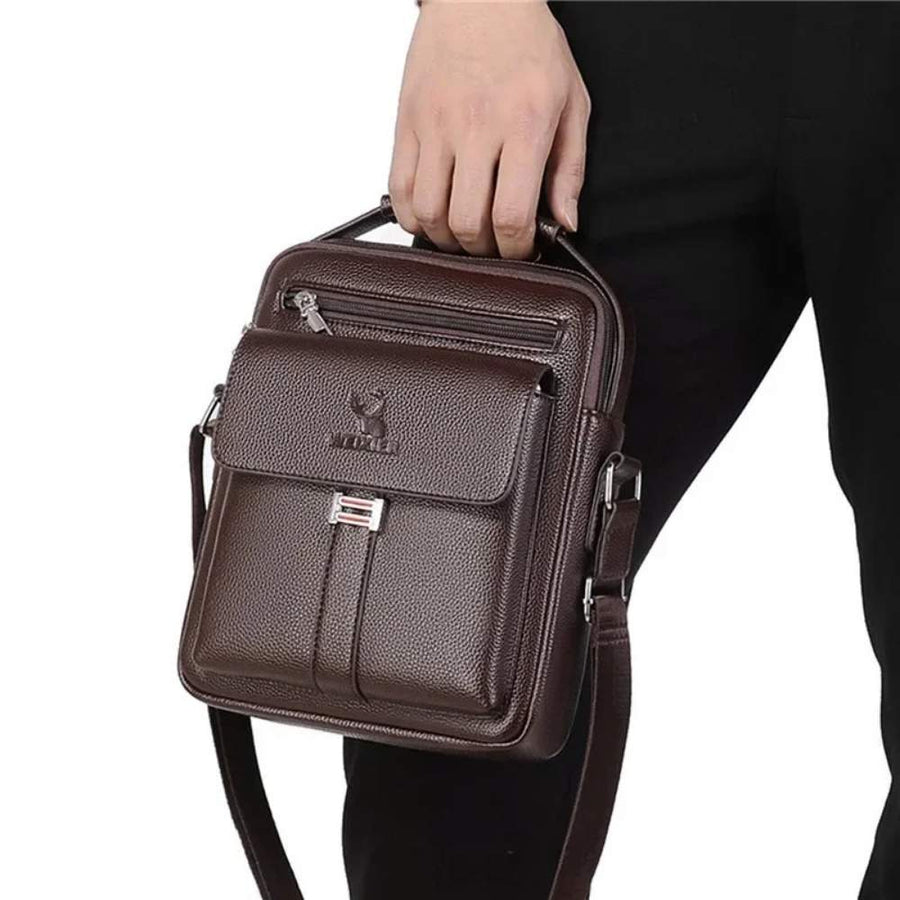 Sacoche homme en simili cuir marron à la main
