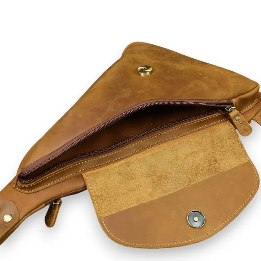 Sacoche homme triangle en cuir camel compartiment principal