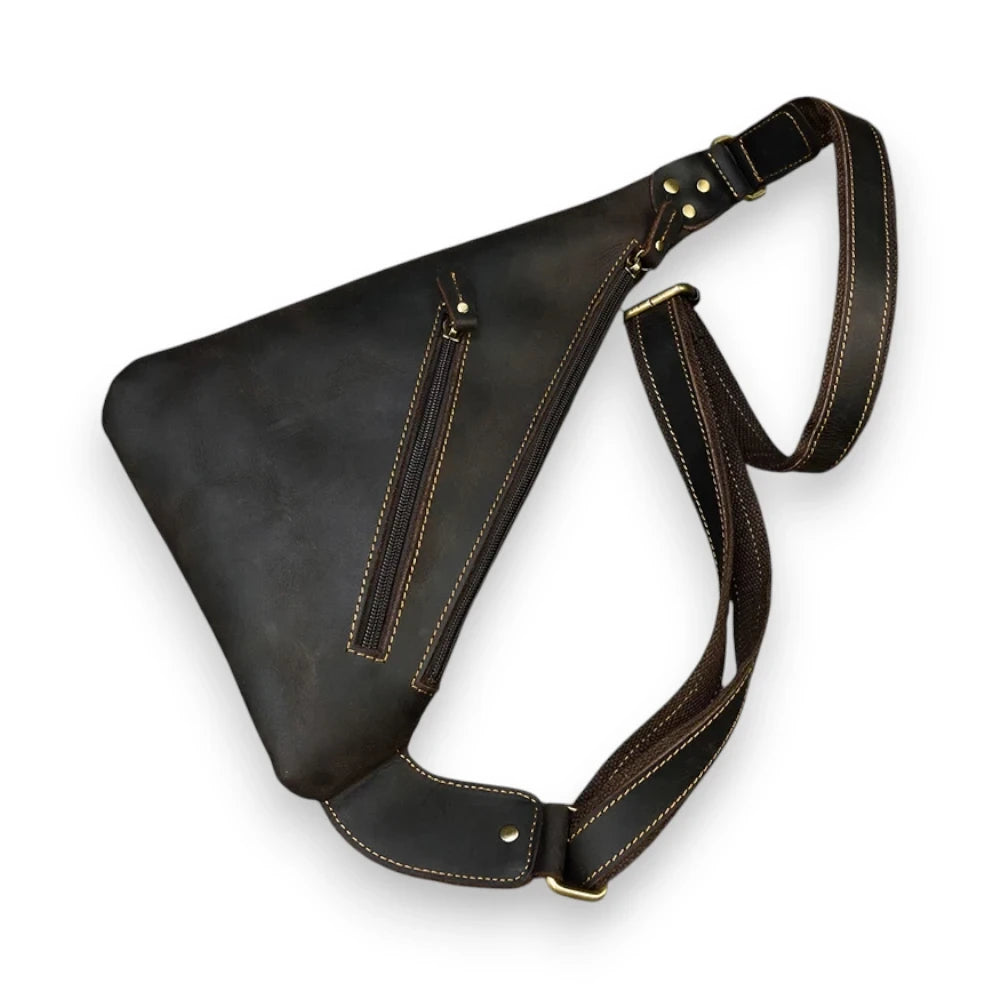 Sacoche homme triangle en cuir marron foncé poche arrière