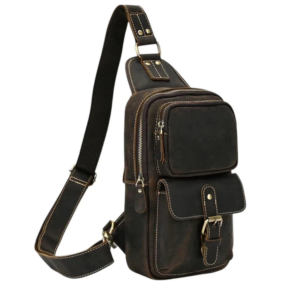 Sacoche vintage en cuir pour homme marron foncé de trois quarts